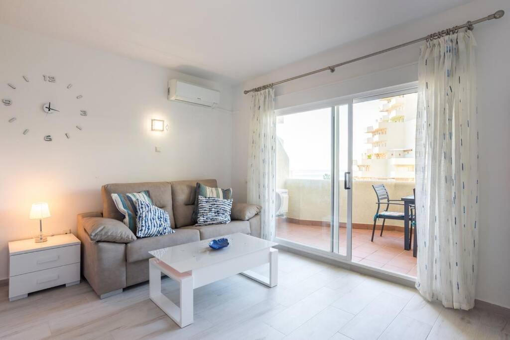 Sol Apartment - C&G Benal Beach ベナルマデナ エクステリア 写真