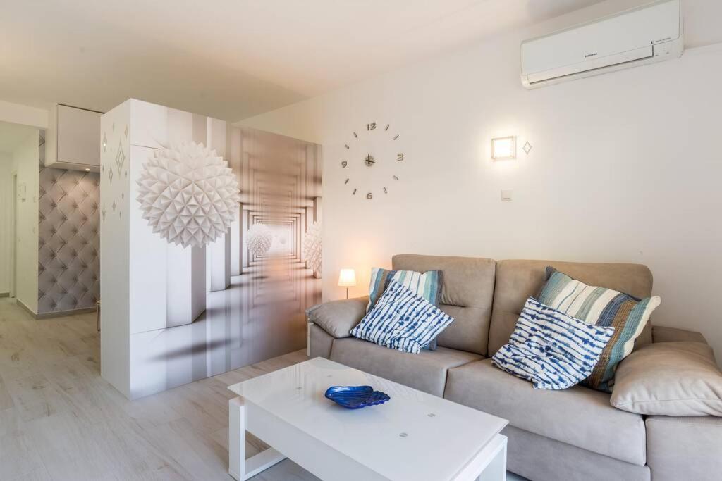Sol Apartment - C&G Benal Beach ベナルマデナ エクステリア 写真