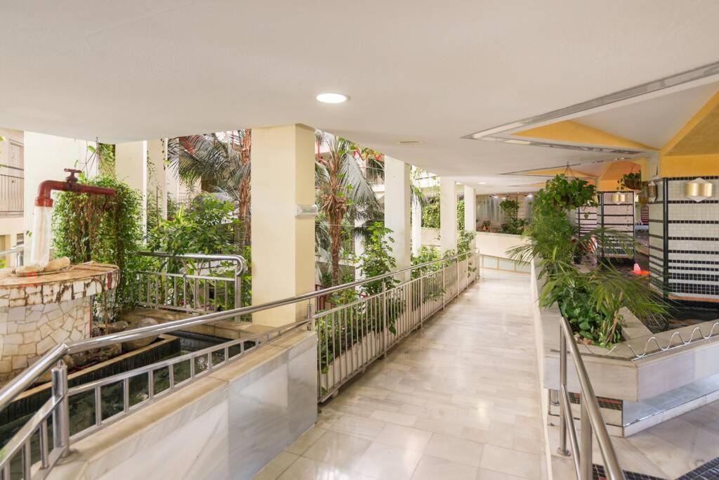 Sol Apartment - C&G Benal Beach ベナルマデナ エクステリア 写真