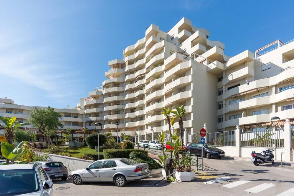 Sol Apartment - C&G Benal Beach ベナルマデナ エクステリア 写真